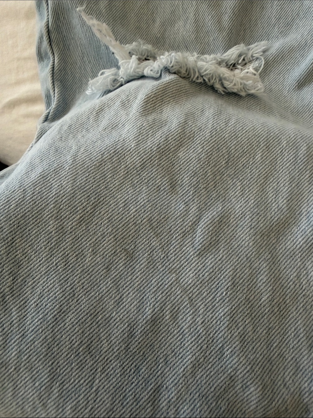 Levi's Ripped Ribcage Straight Leg Ankle Jeans - Picture 5 of 6